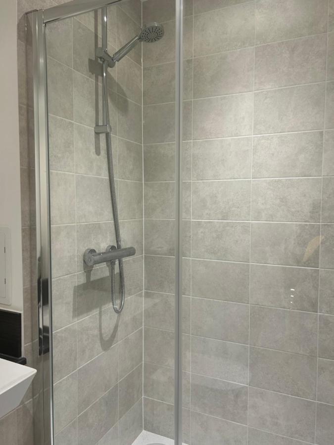 En-Suite Double Room In A Shared Apartment Close To Central London Exterior photo